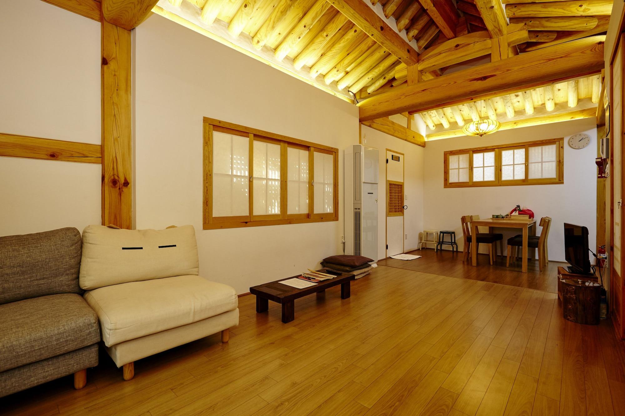Hanok 24 Guesthouse Gyeongbokgung Soul Exteriér fotografie